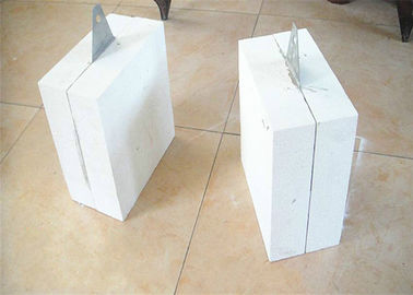 High Mechanical Intensity Heat Resistant Fire Bricks 0.7 - 1.50g/cm3 Bulk Density